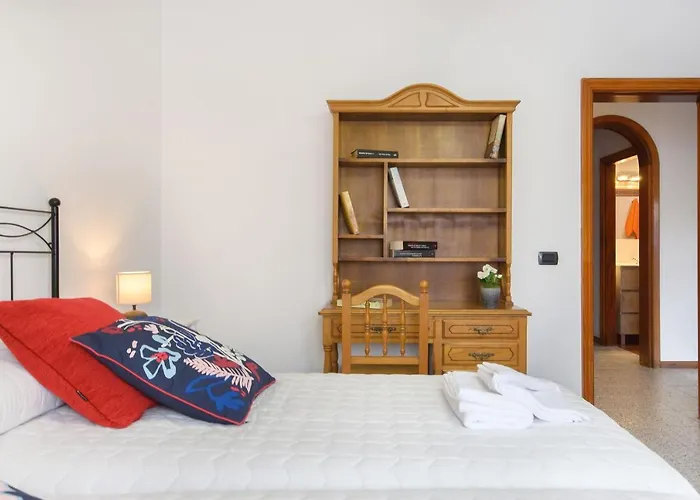 Calderetas فيلة Tinguaton